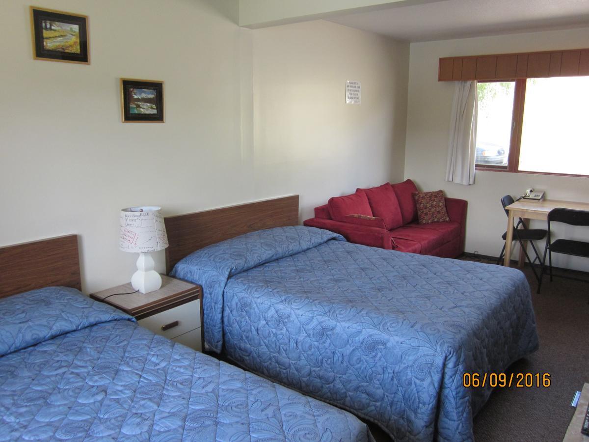 Valleyview Motel Williams Lake Buitenkant foto