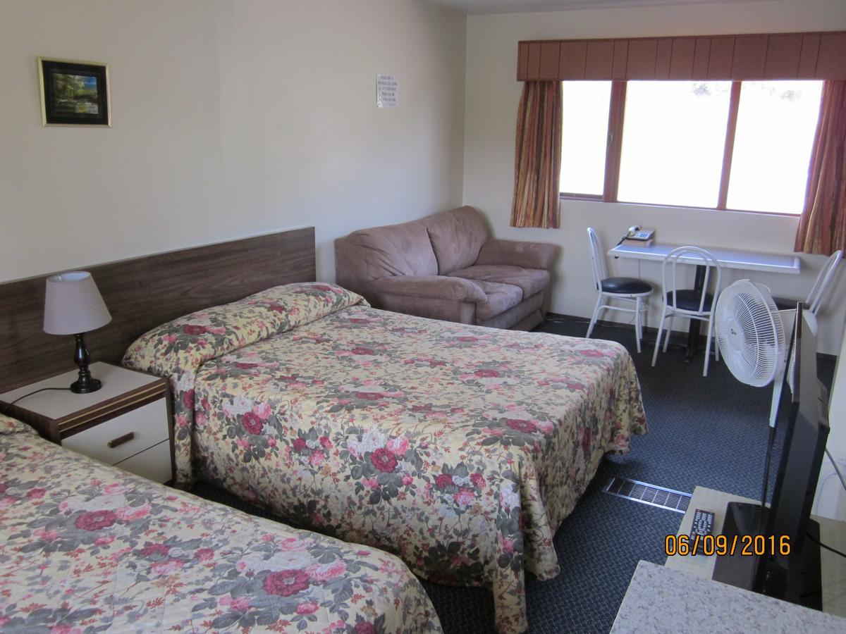 Valleyview Motel Williams Lake Buitenkant foto