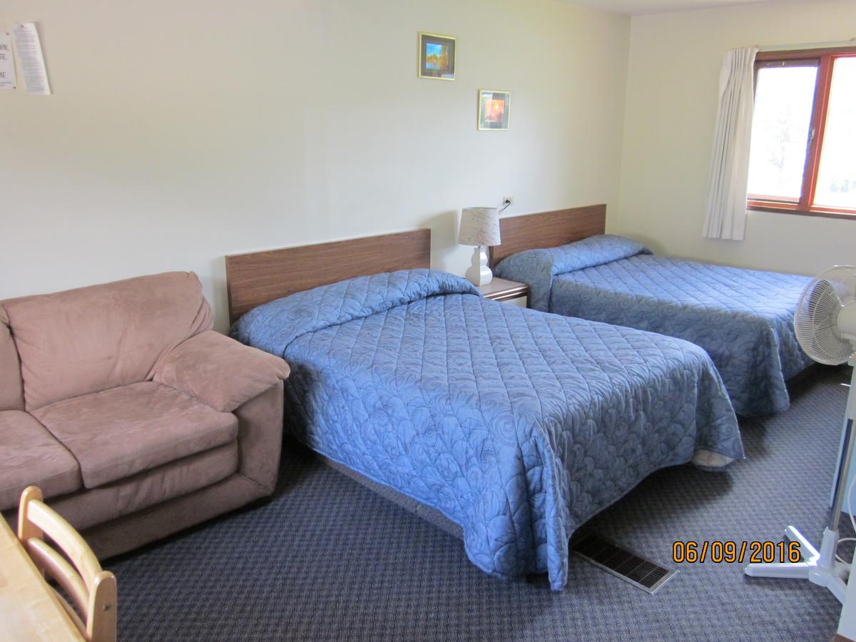 Valleyview Motel Williams Lake Buitenkant foto