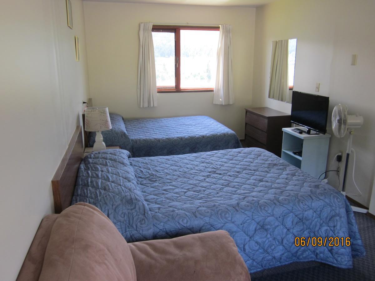 Valleyview Motel Williams Lake Buitenkant foto