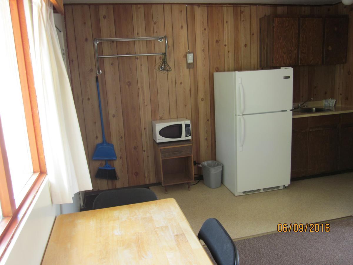 Valleyview Motel Williams Lake Buitenkant foto